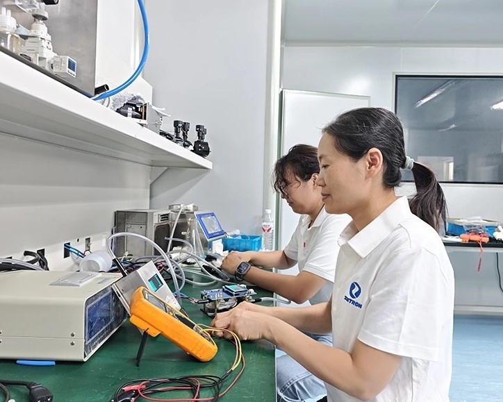 Custodes trans montes et maria | Zetron MS800A Air Quality Cras System Operatur certo in Saudi Arabia Project